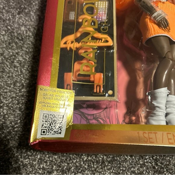 Rainbow High Michelle St. Charles Series 5 Stunning Orange Fashion Doll See Pics - Picture 4 of 8